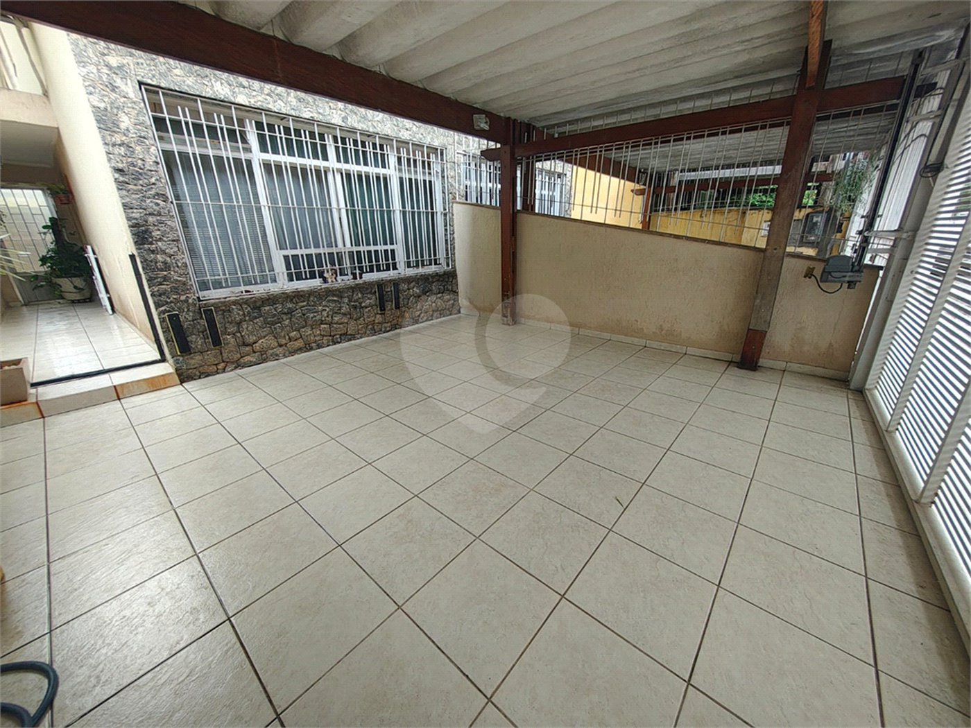 Sobrado à venda com 3 quartos, sendo 1 suíte,  em Tremembé, São Paulo, SP