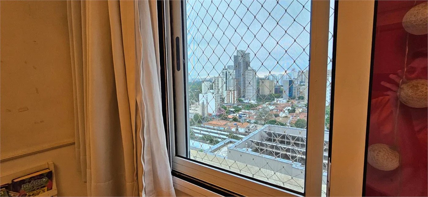 Apartamento à venda com 3 quartos, sendo 2 suítes, em Pinheiros, São Paulo, SP