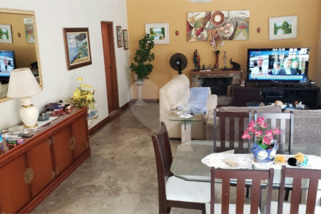 Casa à venda com 3 quartos, sendo 1 suíte, em Jardim das Flores, Atibaia, SP