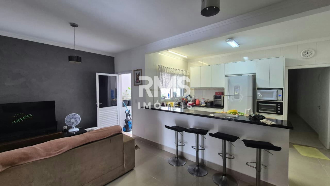 Casa à venda com 3 quartos, sendo 1 suíte,  em São Luiz, Itu, SP
