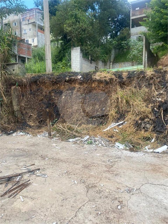 Terreno à venda em Barreiro, Mairiporã, SP