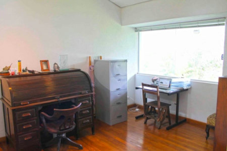 Casa à venda com 3 quartos, sendo 1 suíte, em Guarapiranga, São Paulo, SP