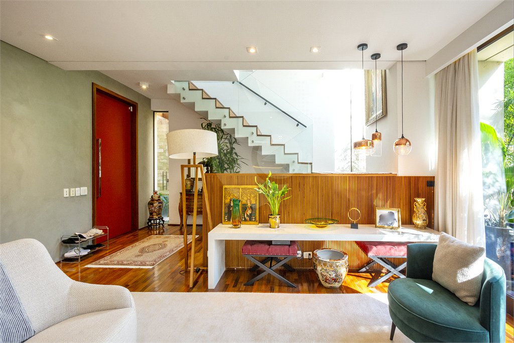 Casa à venda com 4 suítes no condomínio Vila Flora, São Paulo - SP