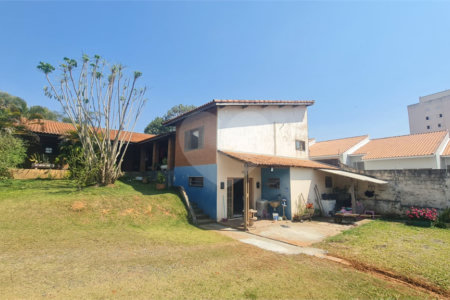 Chácara à venda com 3 quartos, sendo 1 suíte, em Vila Reis, Itapetininga, SP
