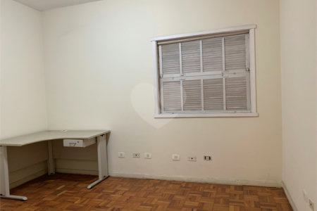 Sobrado à venda com 3 quartos em Cidade Monções, São Paulo, SP