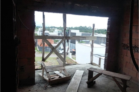 Terreno à venda com 3 quartos, sendo 1 suíte, no condomínio Lago dos Pássaros, Cotia - SP