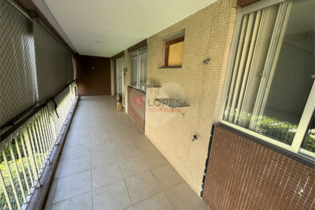 Apartamento à venda com 4 quartos, sendo 1 suíte, em Tijuca, Rio de Janeiro, RJ