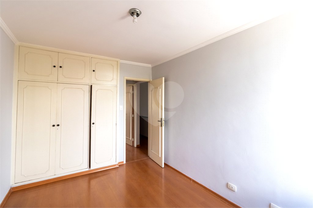 Sobrado à venda com 4 quartos, sendo 1 suíte, em Chácara Monte Alegre, São Paulo, SP
