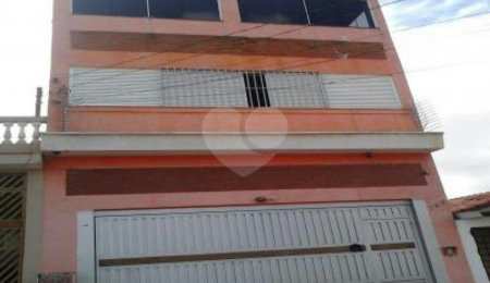 Sobrado à venda com 4 quartos, sendo 2 suítes,  em Penha, São Paulo, SP