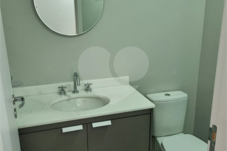 Apartamento à venda com 2 quartos, sendo 1 suíte, em Santo Amaro, São Paulo, SP