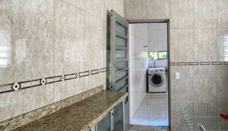 Sobrado à venda com 3 quartos em Tremembé, São Paulo, SP