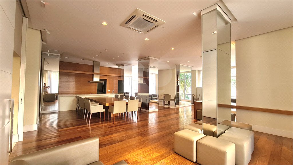 Apartamento à venda ou para alugar com 3 quartos, sendo 2 suítes, em Pinheiros, São Paulo, SP