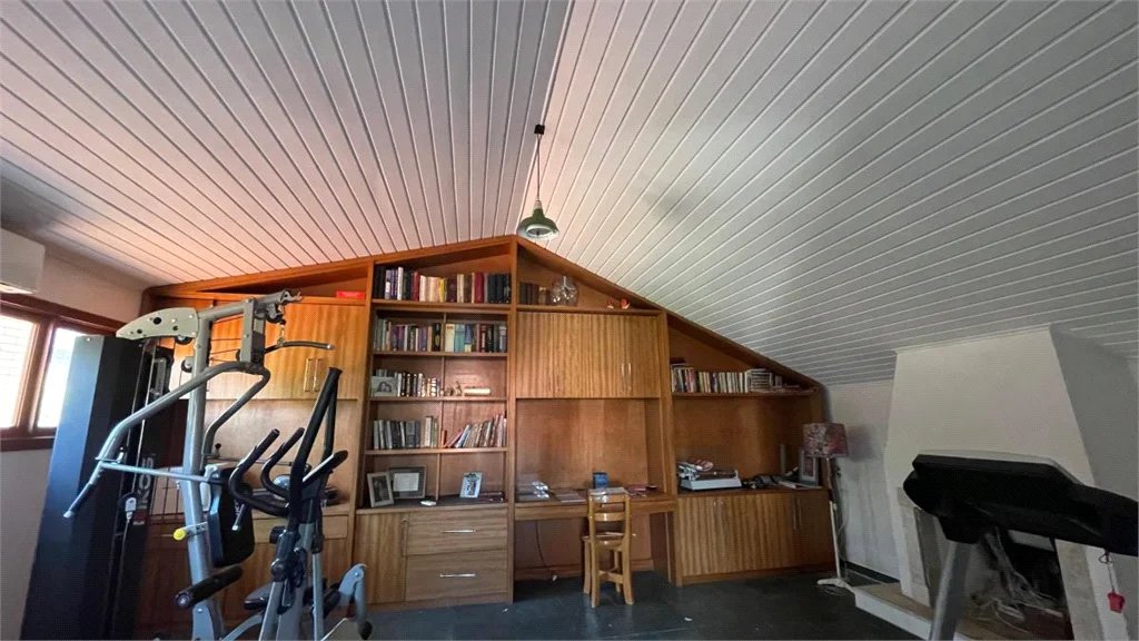 Casa à venda com 4 quartos, sendo 2 suítes, no condomínio Ypê Branco, São Paulo - SP
