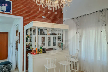 Casa à venda com 4 suítes no condomínio Monte Belo, Salto - SP