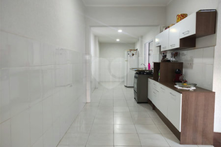 Casa à venda com 2 quartos, sendo 1 suíte, em Indianópolis, São Paulo, SP