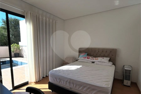 Casa à venda com 3 quartos, sendo 1 suíte, no condomínio Bosque dos Pires, Itatiba - SP