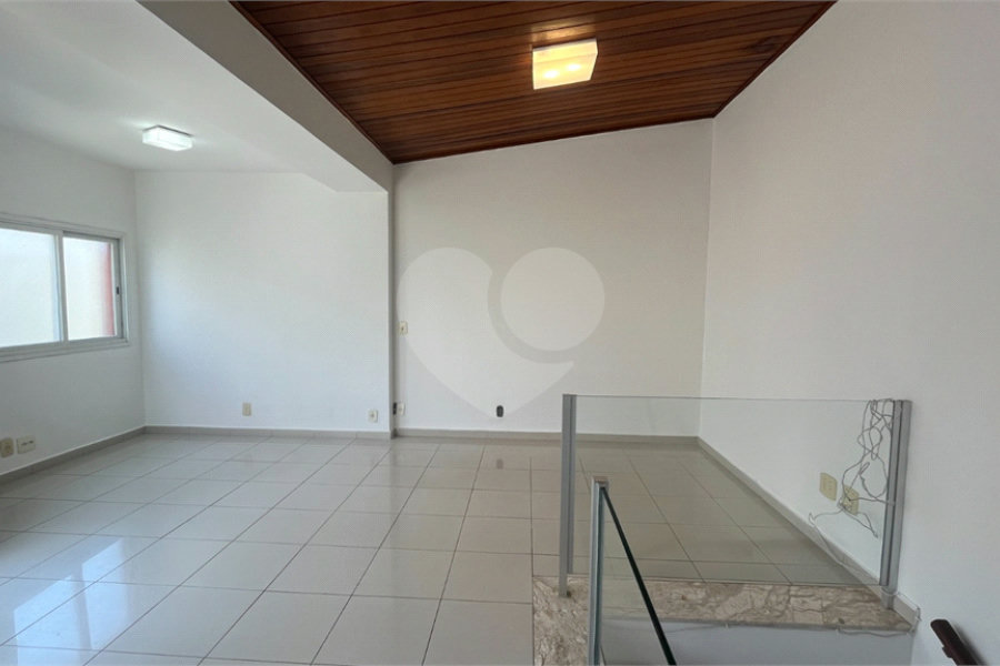 Cobertura à venda com 3 quartos, sendo 2 suítes,  em Lapa, São Paulo, SP