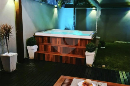 Casa à venda com 3 quartos, sendo 1 suíte, no condomínio Ilha das Águas, Salto - SP