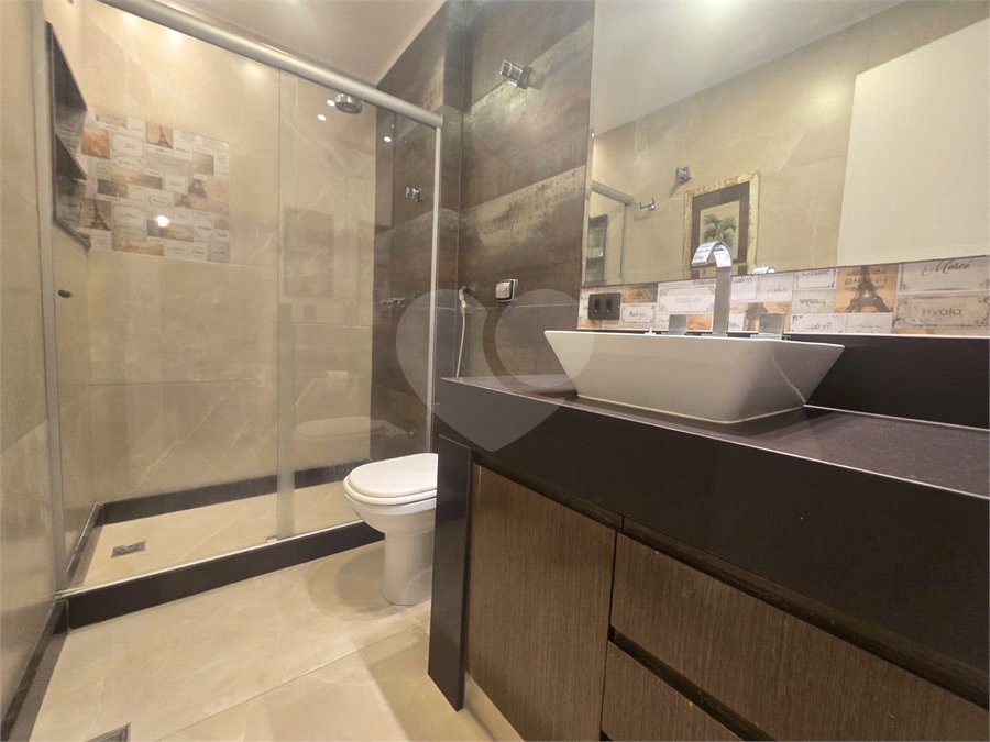 Apartamento à venda ou para alugar com 2 quartos, sendo 1 suíte, em Leblon, Rio de Janeiro, RJ