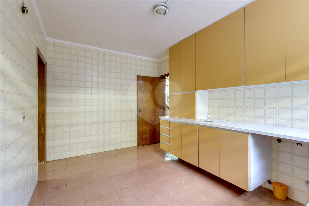 Casa à venda com 4 quartos, sendo 3 suítes, em Jardim Marajoara, São Paulo, SP
