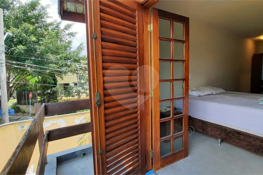 Sobrado à venda com 4 quartos, sendo 1 suíte, em Barro Branco (zona Norte), São Paulo, SP