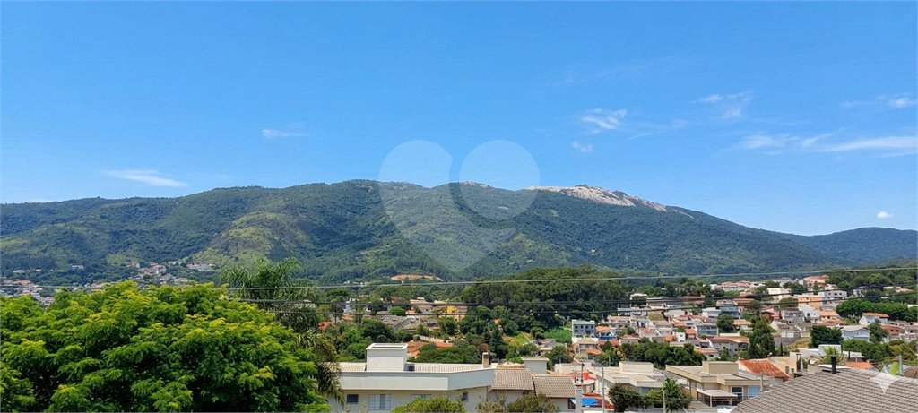 Casa à venda com 3 suítes em Recreio Maristela, Atibaia, SP