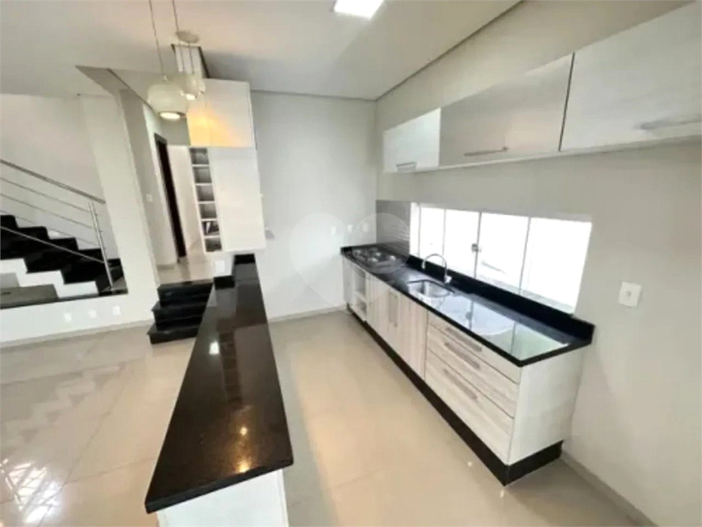 Condomínio à venda com 4 quartos, sendo 2 suítes, em Jardim Imperial, Cuiabá, MT