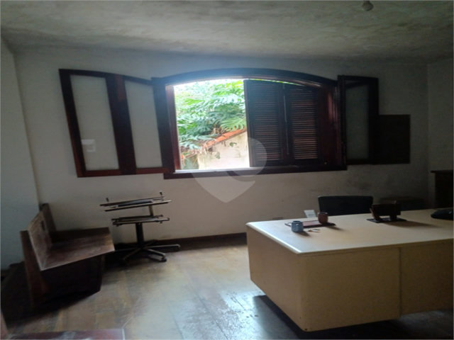 Casa à venda com 4 quartos, sendo 2 suítes,  no condomínio Associação Reserva das Hortênsias, Mairiporã - SP