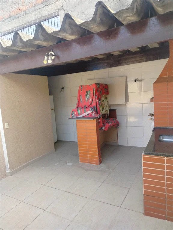 Sobrado à venda com 2 quartos em Jardim Santa Rosa, Taboão da Serra, SP