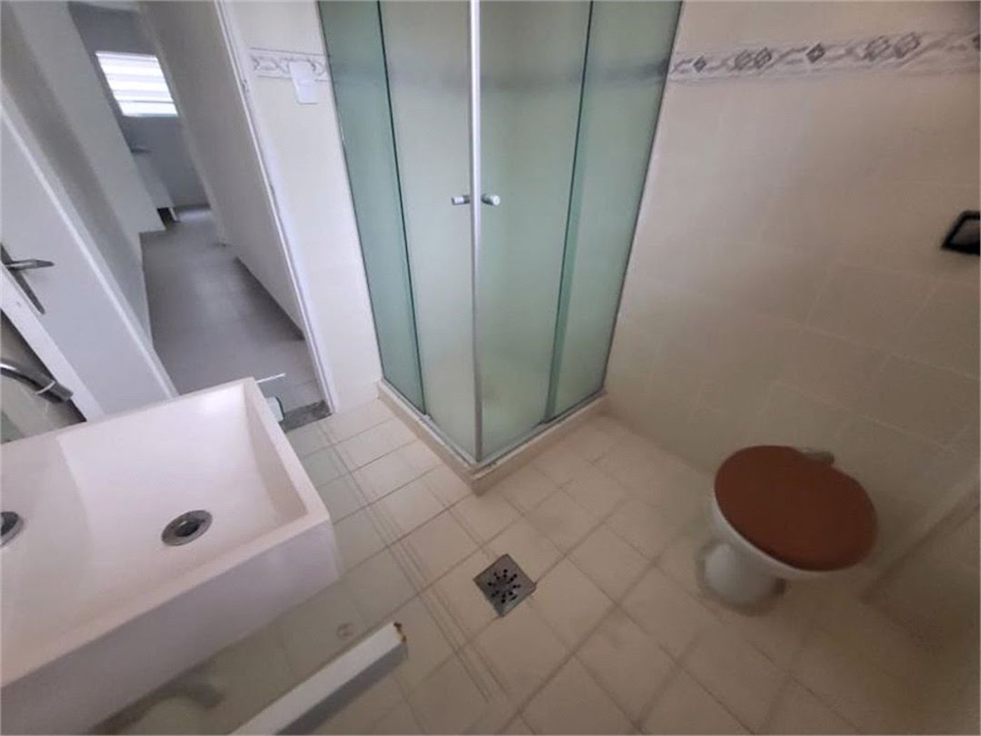 Apartamento Residencial para locação, Gonzaga, Santos - AP0140.