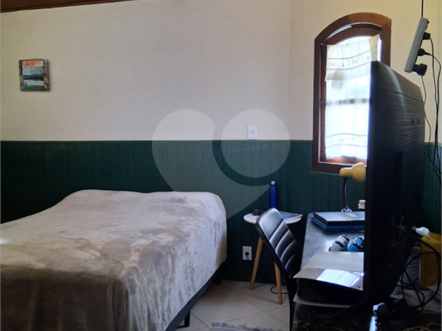 Casa à venda com 3 suítes no condomínio Alpes da Cantareira, Mairiporã - SP