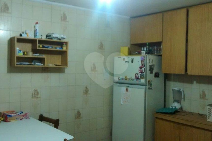 Casa à venda com 6 quartos, sendo 2 suítes,  no condomínio Doutor Francisco Ranieri, São Paulo - SP