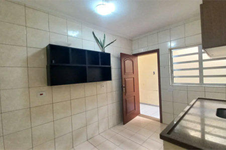 Casa para alugar com 3 quartos, sendo 1 suíte, em Jardim Bonfiglioli, São Paulo, SP