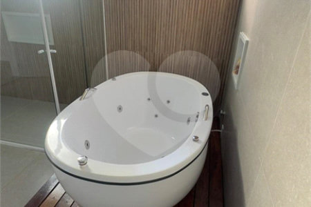 Casa à venda com 3 suítes no condomínio Vale das Águas, Bragança Paulista - SP