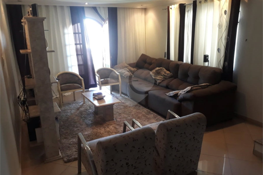 Sobrado à venda com 4 quartos, sendo 1 suíte,  no Brasilândia, São Paulo, SP