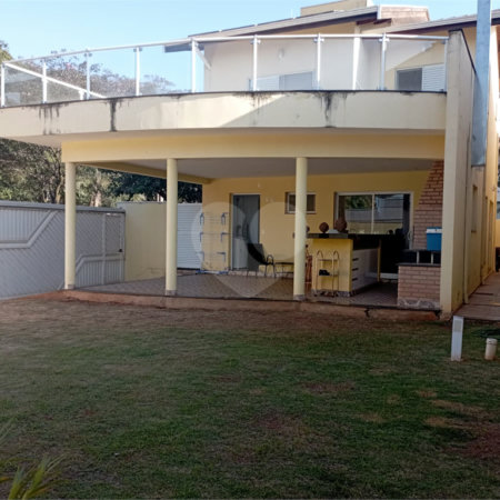 Casa à venda com 3 quartos, sendo 1 suíte, no condomínio Campos do Conde I, Paulínia - SP