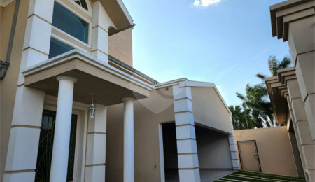 Casa à venda com 3 suítes em Vila Nastri, Itapetininga, SP