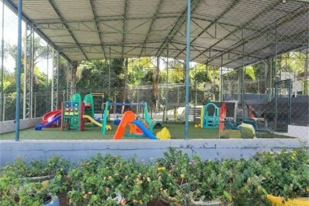 Casa à venda com 3 quartos, sendo 1 suíte, no condomínio Horto Florestal Villagio, Sorocaba - SP