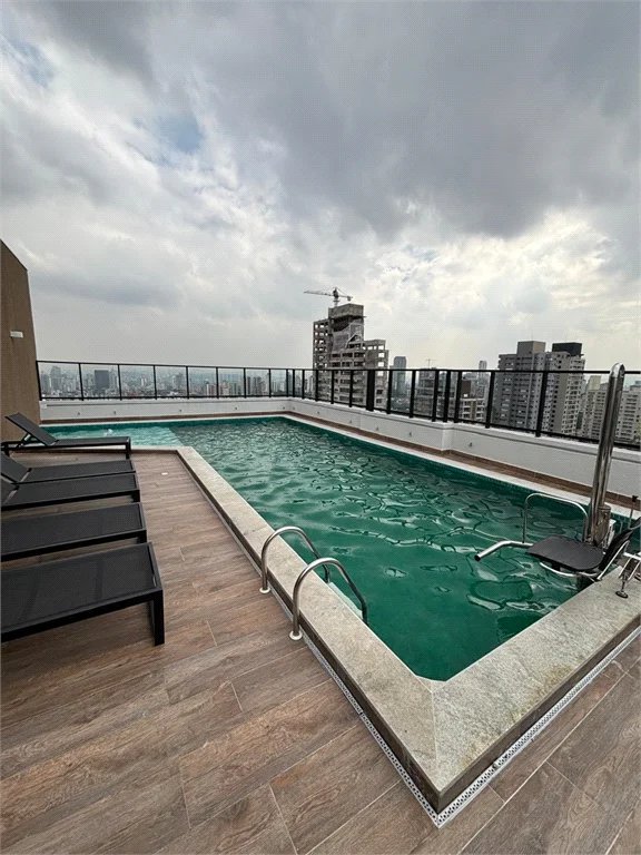 Apartamento à venda ou para alugar com 1 quarto em Pinheiros, São Paulo, SP