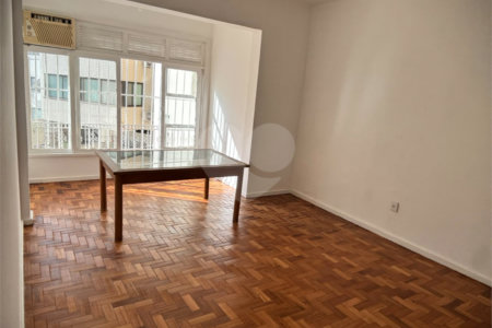 Apartamento à venda com 2 quartos, sendo 1 suíte, em Lagoa, Rio de Janeiro, RJ