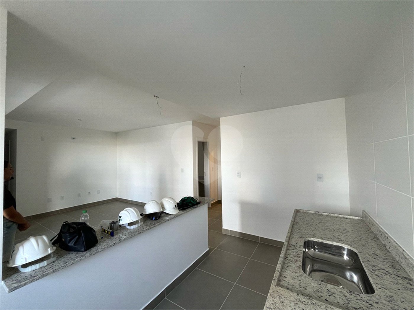 Apartamento à venda com 3 quartos, sendo 1 suíte,  em Além Ponte, Sorocaba, SP
