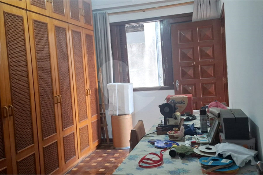 Casa à venda com 4 quartos, sendo 3 suítes, no Brasilândia, São Paulo, SP