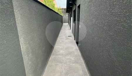Casa à venda com 2 quartos, sendo 1 suíte, no Centro, Bom Jesus dos Perdões, SP