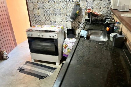 Chácara à venda com 4 quartos em Retiro, São Pedro da Aldeia, RJ