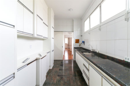 Apartamento à venda com 4 quartos, sendo 1 suíte, em Jardim Paulista, São Paulo, SP
