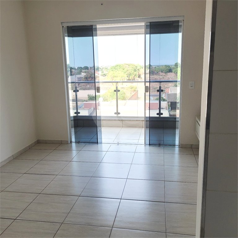 Apartamento à venda com 2 quartos, sendo 1 suíte, em Parque Residencial Quinta da Lagoa, Três Lagoas, MS