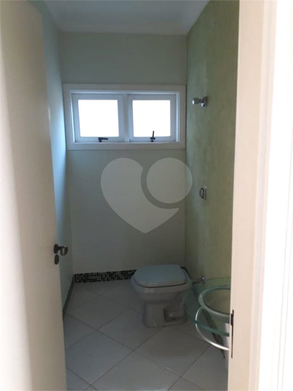 Casa à venda com 3 quartos, sendo 1 suíte, em Condomínio Residencial Terras do Caribe, Valinhos, SP