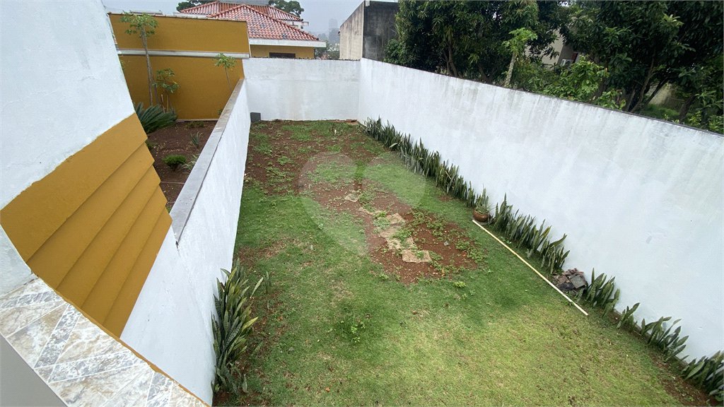 Sobrado à venda ou para alugar com 3 quartos, sendo 1 suíte, em Campo Grande, São Paulo, SP