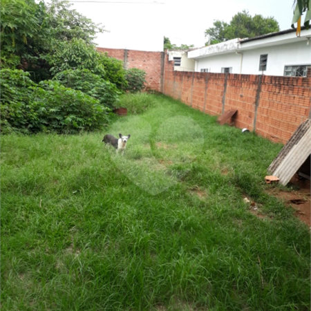 Terreno de esquina no Cidade Aracy.