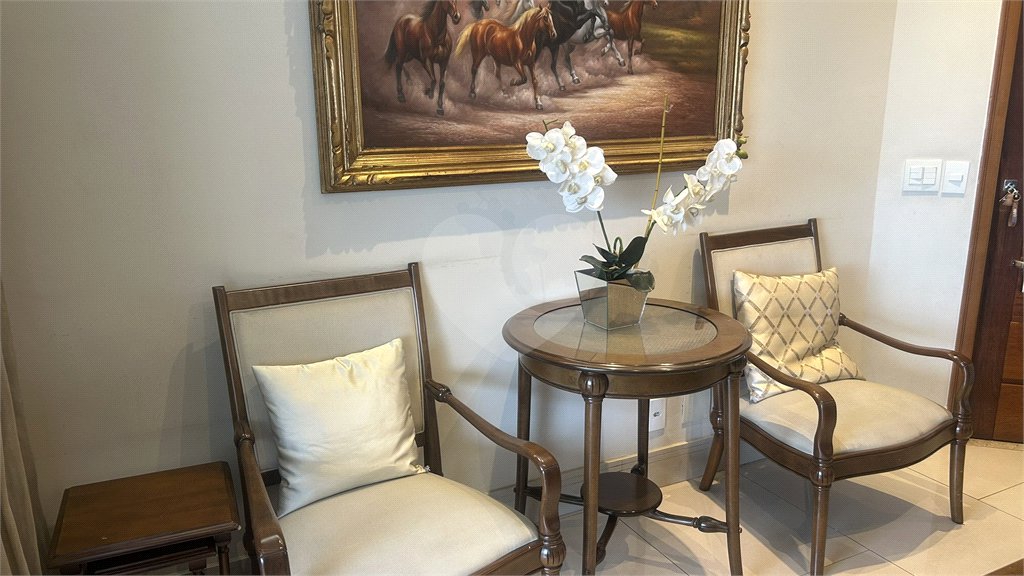 VENDA - Apartamento na Mooca com 124m², 3 suítes, varanda gourmet e lazer de clube